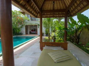Villa Damee