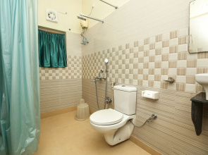 FabHotel Paradise Inn Salt Lake