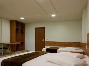 Lindoya Hotel