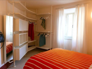 In Heart of Historic Siena Il Cavallo Bianco a Stylish and Modern 2 Bedroom Apartment