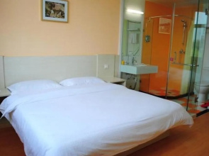 Xinjinyong Express Hotel