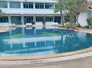 Sand Sea Beach Resort