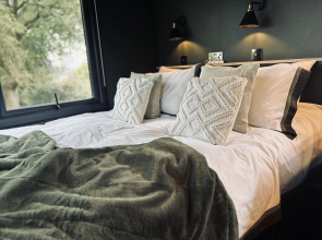 Stunning 1-bed Luxury Lodge on Teign River