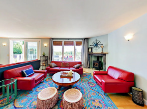 7 Spyglass Hill Rd Home 4 Bedrooms 3.5 Bathrooms Home