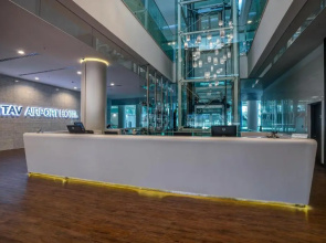 Tav Airport Hotel Izmir