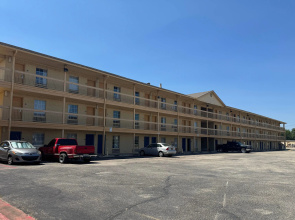 Days Inn by Wyndham Georgetown