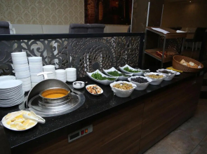 Grand Silay Hotel