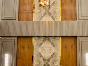 Hotel Crown Savoy, Near Railway Station & GURU NANAK DEV UNIVERSITY