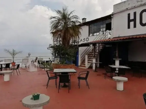 Mikaso Hotel