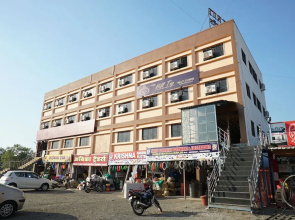 OYO 24432 Yash Residency