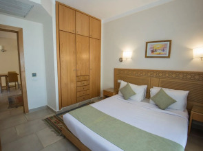 Eagles Downtown Zahabia & Beach Resort