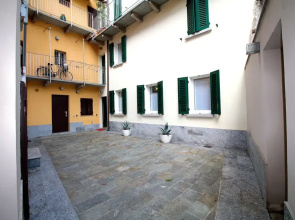 Lakefront Cadorna Apartment