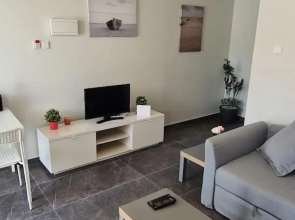 14 AN - 113 Nissi Twins Apartment