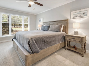 Golf Getaway, Special Event, Family Vacation Or Business Retreat 2 Bedroom Condo by Peace Vacations