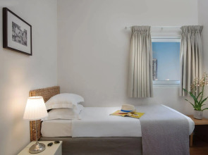 Dizengoff Suites Hotel