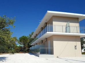 Room in Studio - 'vento Studios' in the Heart of Laganas