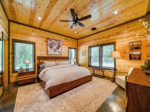 Broken Bow Cabin Near Choctaw Casino: Hot Tub!