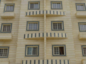 Leader Apartments