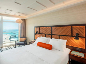 Renaissance Tel Aviv