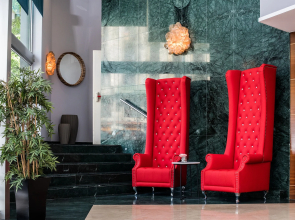 Отель Leonardo Hotel Barcelona Gran Via