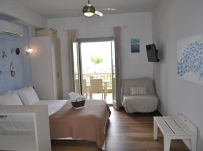 Studios Yalos