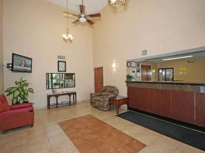 Carolina Inn & Suites of Lake Norman
