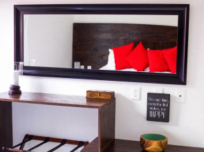 Lavish 1 BR Condo for 2 people with private terrace by Happy Address