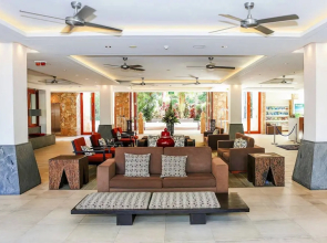 Temple 313 Recently Refurbished 3BR Apt