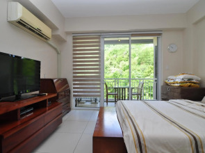 Miranda 306B by Raquel's Place at Pico de Loro
