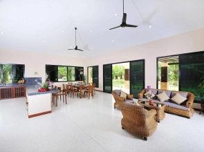 Baan Santi Villa