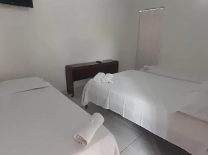 Hotel Pousada Arara Azul