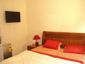 Pebble Pine Hotel