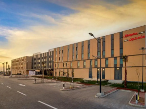 Hampton by Hilton Sharma NEOM Community 1