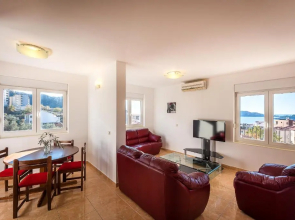 Apartments Sunny Family