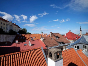 LJ5 - Old Town Rooms with Exclusive shared Roof Terrace