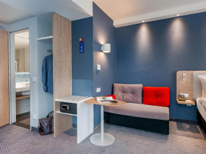 Holiday Inn Express Berlin - Alexanderplatz by IHG