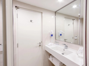 Mandarin Hotel Managed by Centre Point