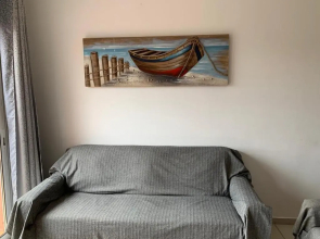 Comfortable 2 bedroom apartment in popular Limnaria Gardens