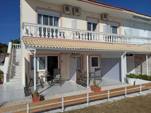 Wave Marathias Apartments