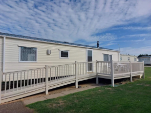2 Bedroom Caravan in Hunstanton Dogs go Free