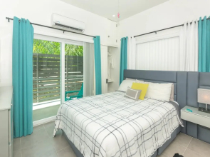 Acqua Di Mare #3 2 Bedroom Condo by RedAwning