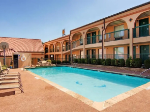 SureStay Hotel by Best Western Mt Pleasant