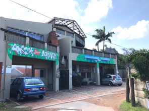 Ansteys Beach Self Catering Apartments