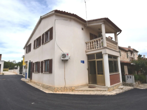 Comfortable Holiday Home Only 500m to the sea With Outdoor Kitchen, Wifi and Airco