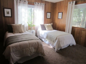 The Red Rooster Lodge