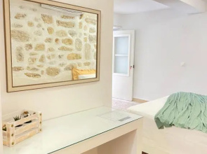 Afiartis Avli House