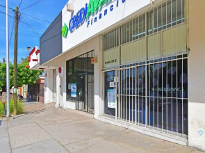 Colorful Zen APTs 2 Blocks to the Beach