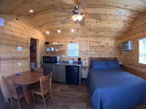 A-Lodge Salida - Cabins RV Tents Camping