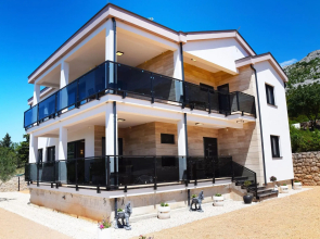 Apartments in Starigrad-Paklenica, modern and comfortable