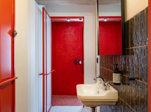 The Newel Metaxourgeio